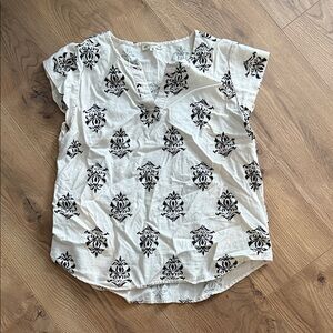 Artisan Printed V-Neck Cap Sleeve Top
